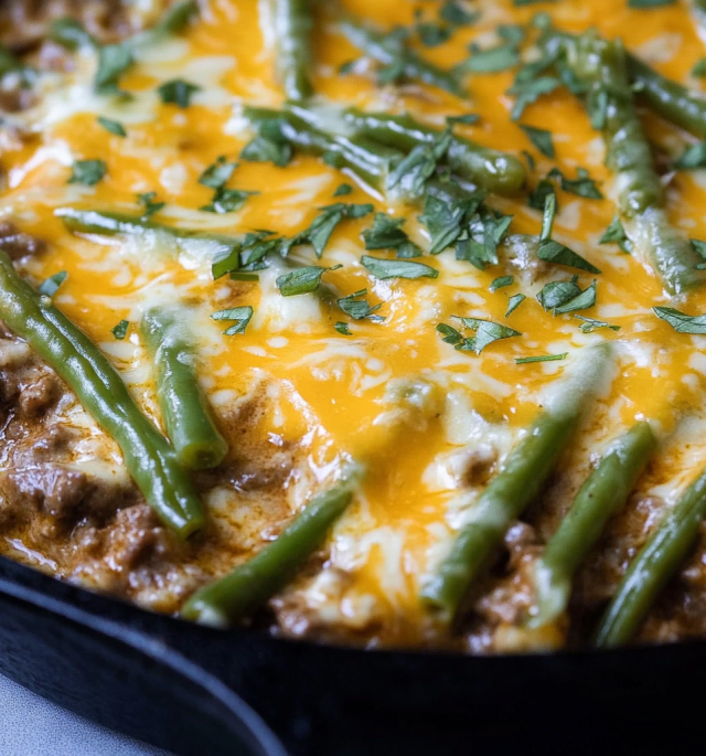 Easy Keto Ground Beef Casserole with Green Beans