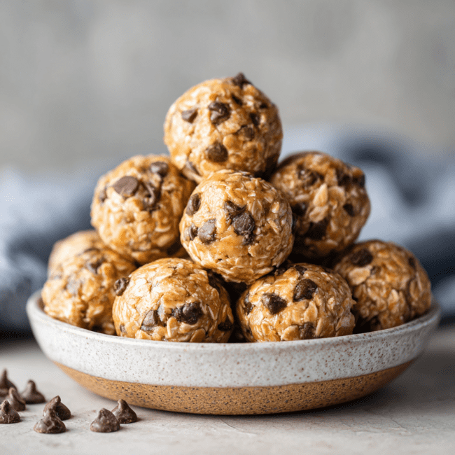 3-Ingredient Peanut Butter Oatmeal Balls