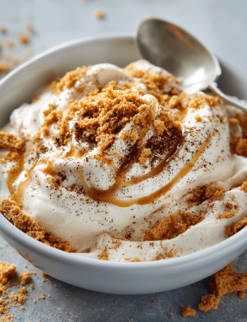 High-Protein Snickerdoodle Cheesecake Yogurt Bowl