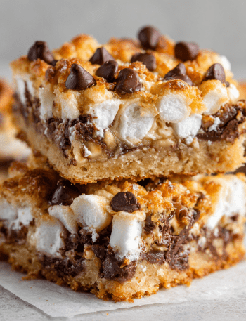 Marshmallow Chocolate Chip Shortbread Magic Bars