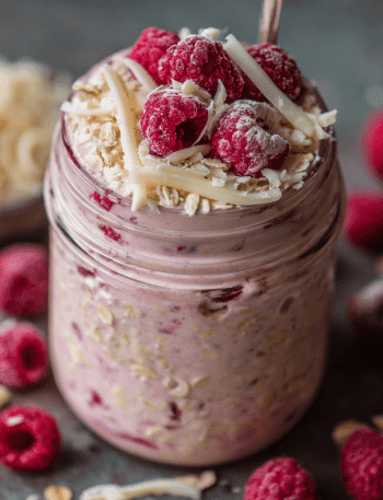 Raspberry White Chocolate Overnight Oats
