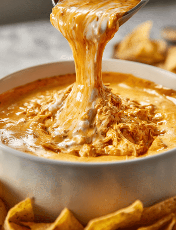 Buffalo Chicken Dip Queso
