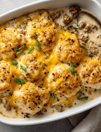 High-Protein Biscuits and Gravy Casserole