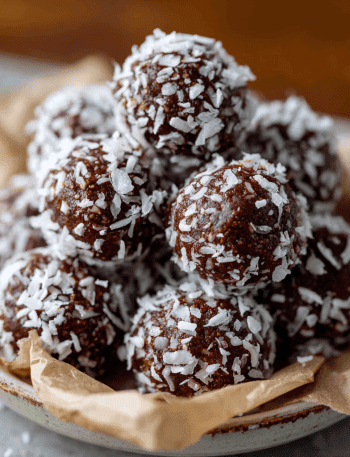 Healthy Chocolate Coconut Bites